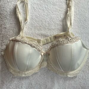Felina Tricia Ivory and Beige Lace Sea Shell Demi Bra Sz 34C - NEW
